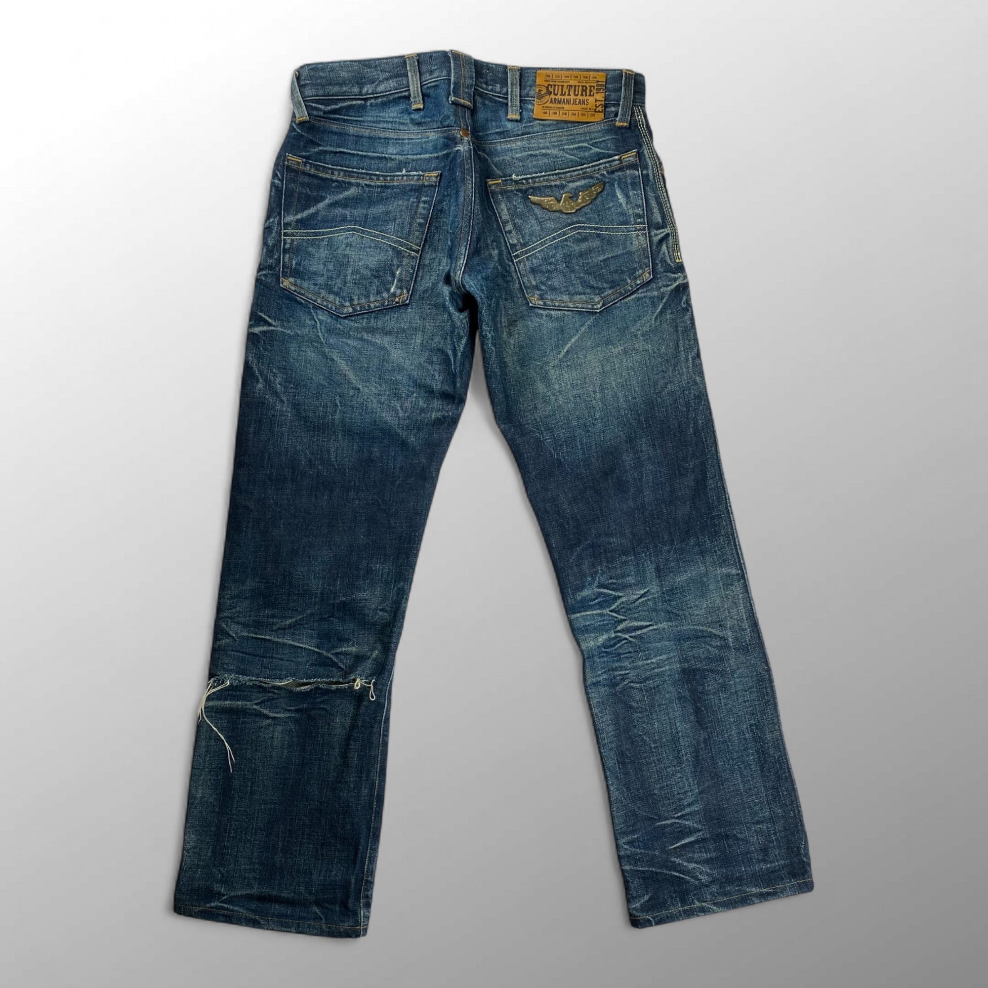 【プレミアム】 ARMANI JEANS DENIM CULTURE アルマーニジーンズ デニムカルチャー / ダメージ加工 デニムパンツ エンブレム セルビッジ 参考定価：60,000程度 SIZE:W29