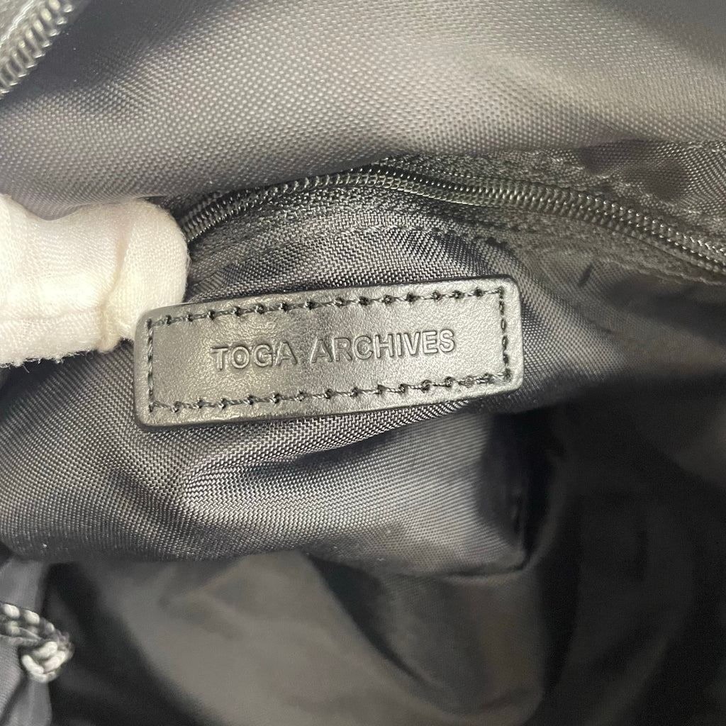 OUTDOOR × TOGA / コラボショルダーバッグ 参考定価：18,000+tax