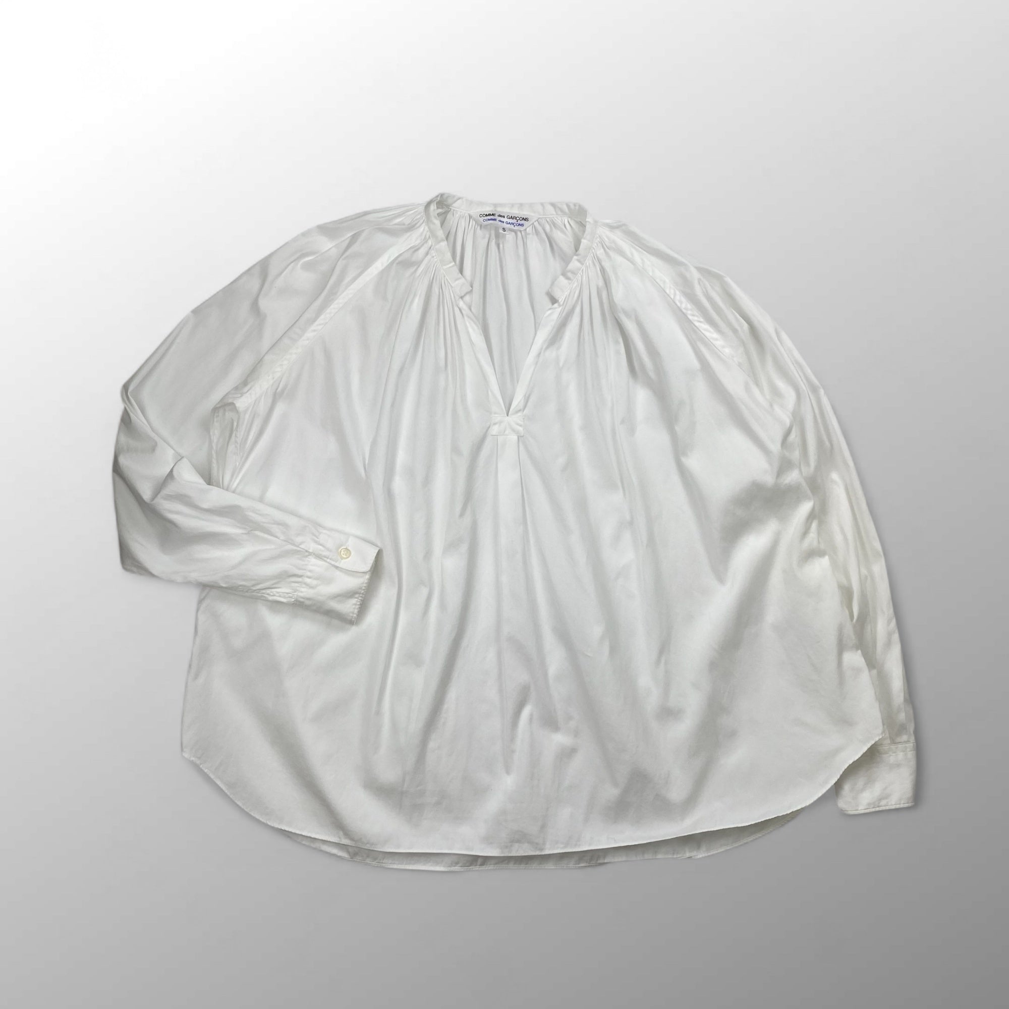 【フランス製】COMME des GARCONS COMME des GARCONS コムコム / Vネックギャザーブラウス SIZE：S