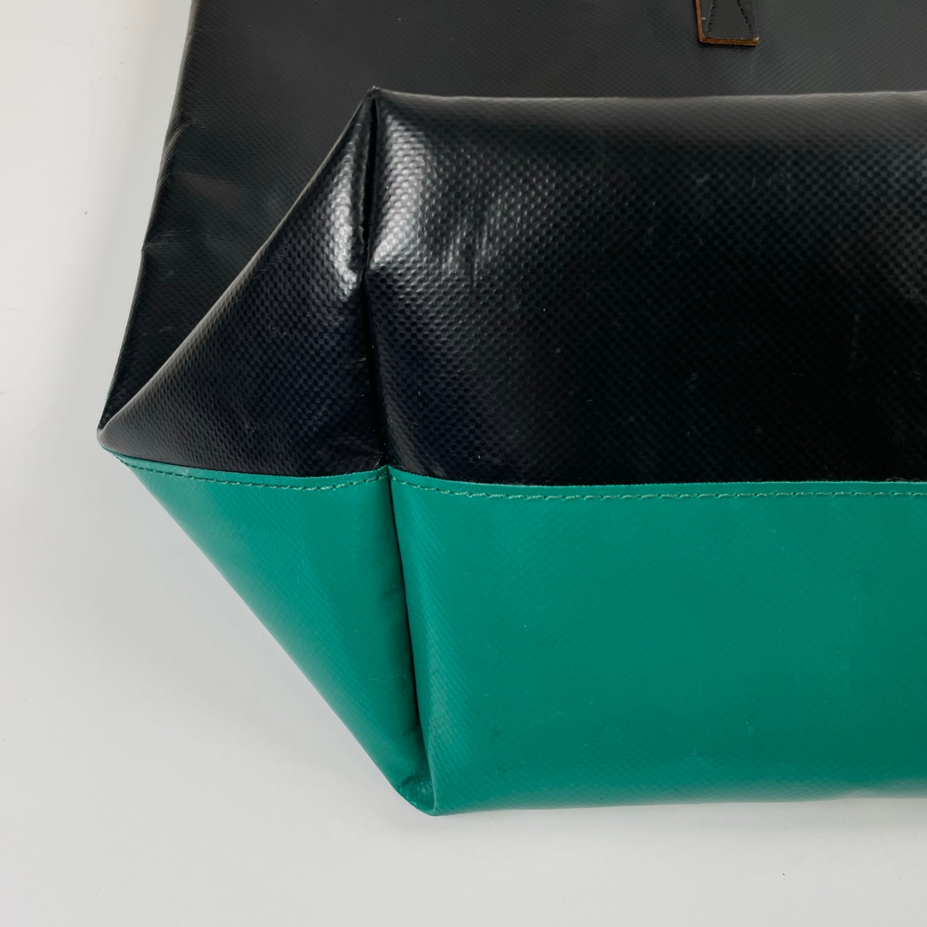 MARNI マルニ / TRIBECAトート トライベッカ グリーン×ブラック 参考定価：45,000+tax