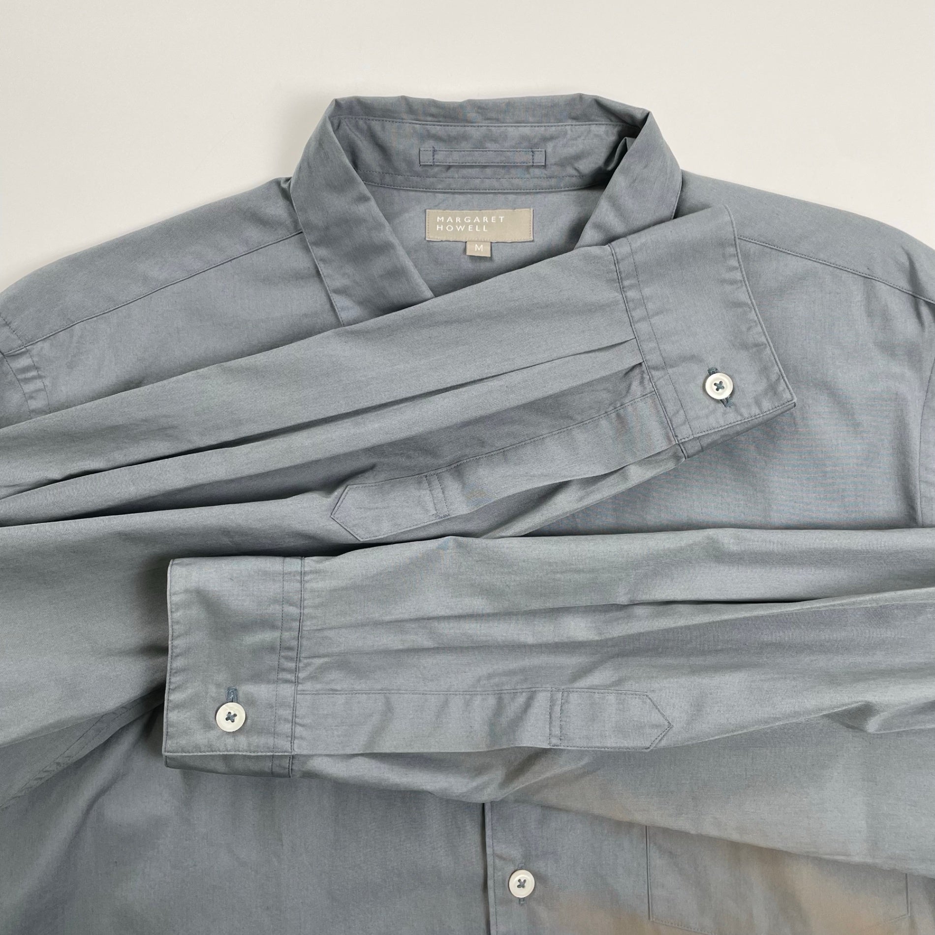 MARGARET HOWELL マーガレットハウエル / コットン ベーシックソリッドシャツ ブルーグレー 参考定価：20,000程度 SIZE：M