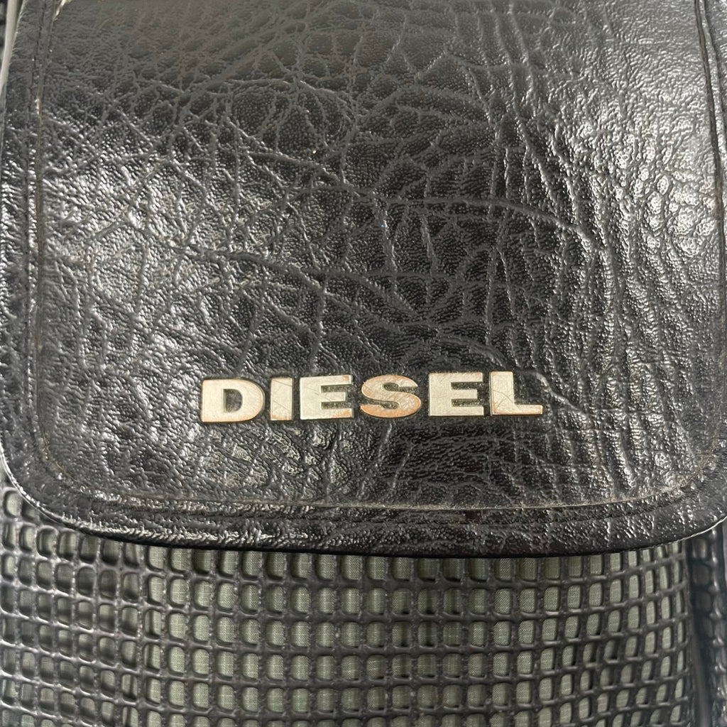 DIESEL / 本革 レザーショルダーバッグ ブラック