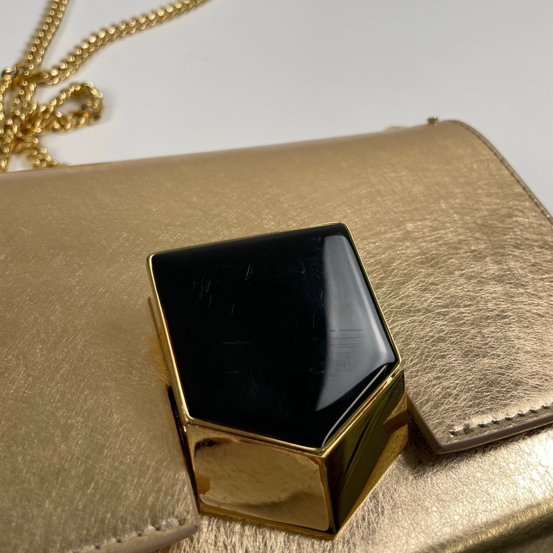 JIMMY CHOO ジミーチュウ / LOCKETT PETITE チェーンショルダーバッグ ギャランティー付 参考定価：200,000程度