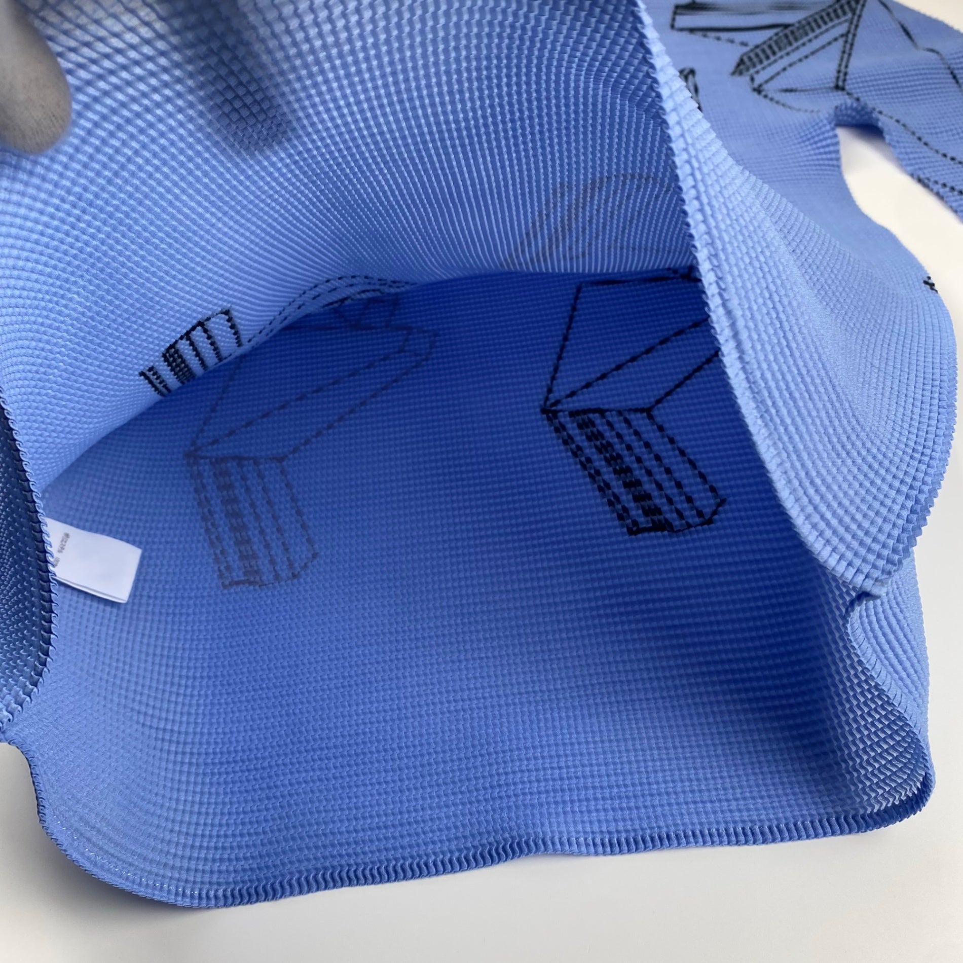 me ISSEY MIYAKE ミー イッセイミヤケ / 転写ボックスプリーツカットソー 20th ANNIVERSARY ARCHITECTS SIZE:FREE