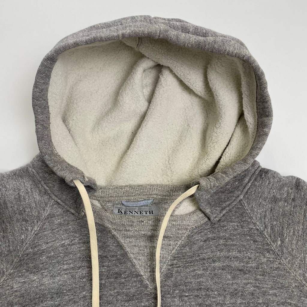 KENNETH FIELD ケネスフィールド / 後付けHOODED SWEAT グレー 参考定価：23,000+tax SIZE：L