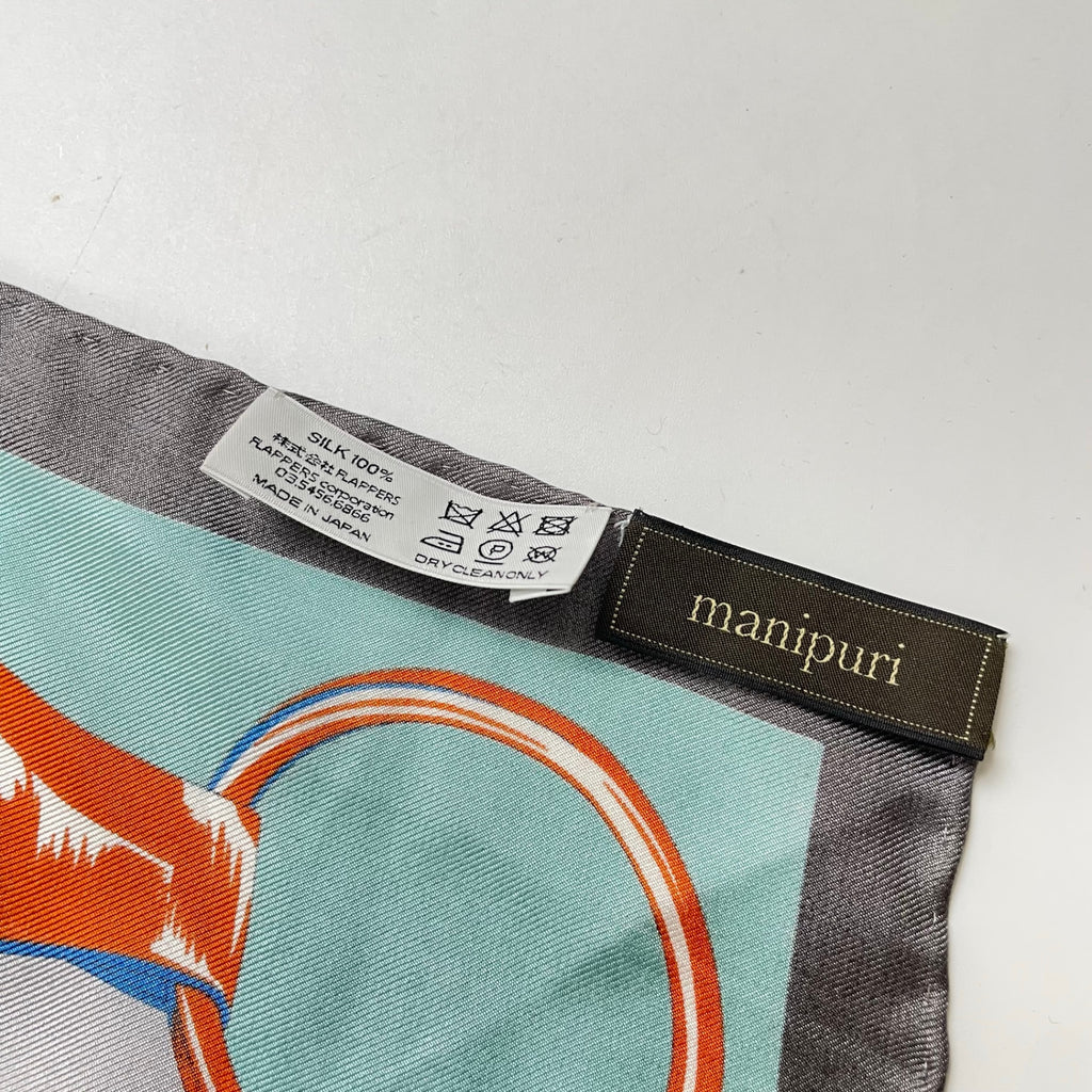 manipuri / 「クラシックベルト」シルクスカーフ 参考定価：18,000程度 SIZE:88×88
