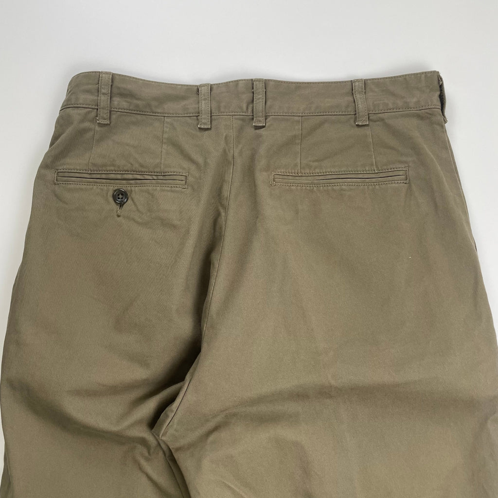 【BEAMS100名品】 BEAMS PLUS ビームスプラス / 2プリーツ チノ トラウザーズ カーキ 参考定価：12,000+tax SIZE：M