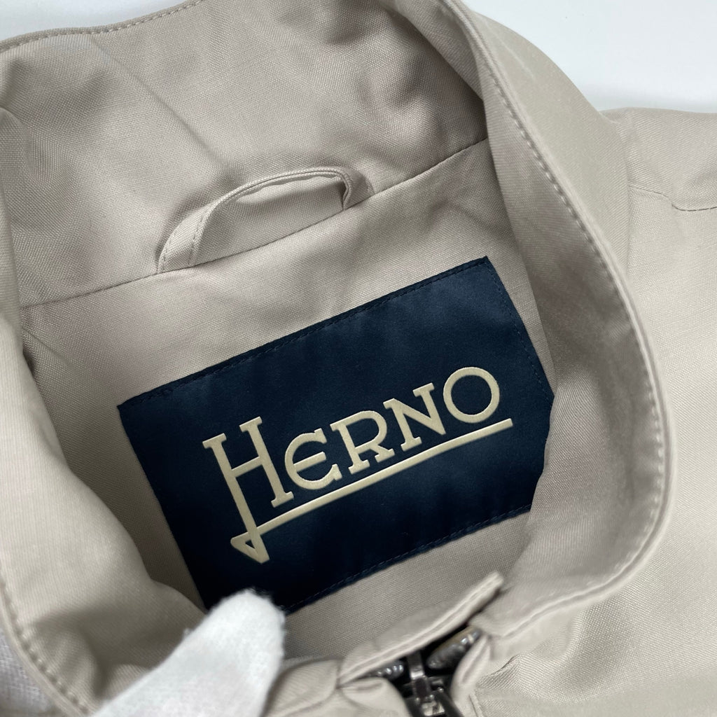 HERNO × Loro Piana ヘルノ ロロピアーナ / STORM SYSTEM スタンドカラーブルゾン ヴァルスタージャケット 参考定価：179,000+tax SIZE：46