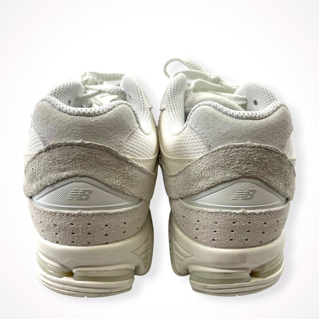 New Balance / 2002Rスニーカー 参考定価：20,000+tax SIZE:23cm