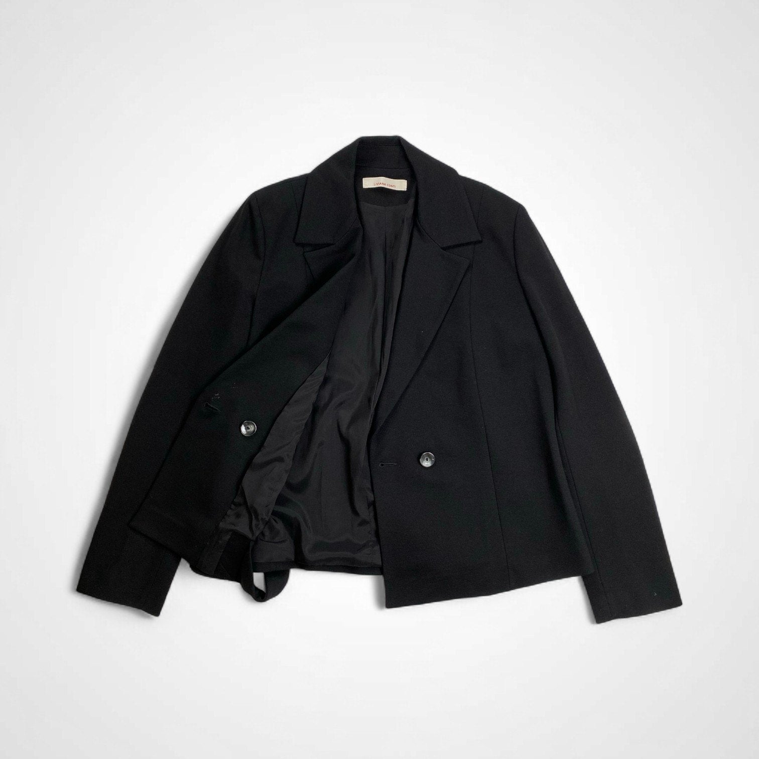 LIVIANA CONTI / ボックスシルエット ジャケット ブラック 参考定価：50,000程度 SIZE:44