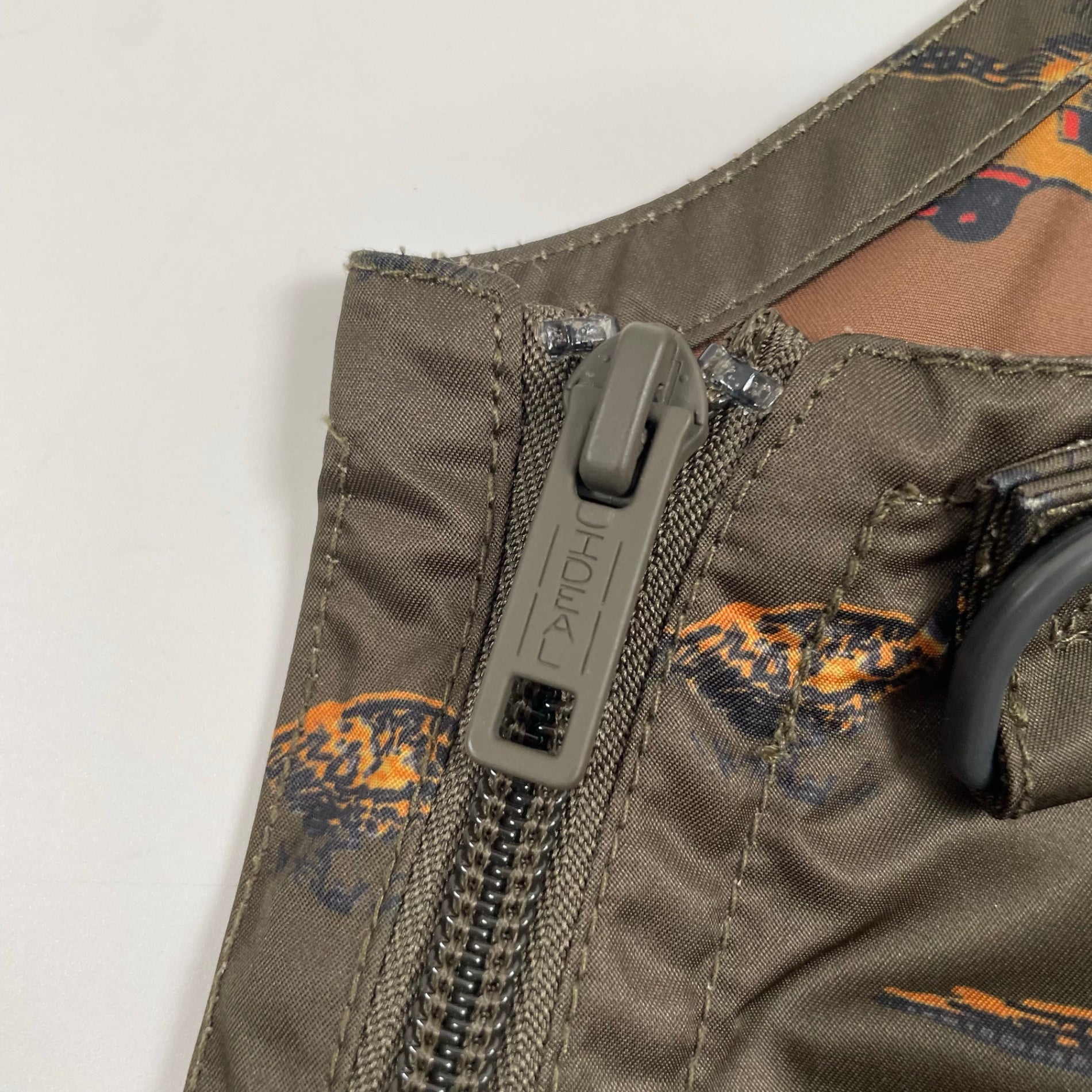 BEAMS PLUS ビームスプラス / Adventure Vest Polyester Animal Print 参考定価：28,000+tax SIZE:M