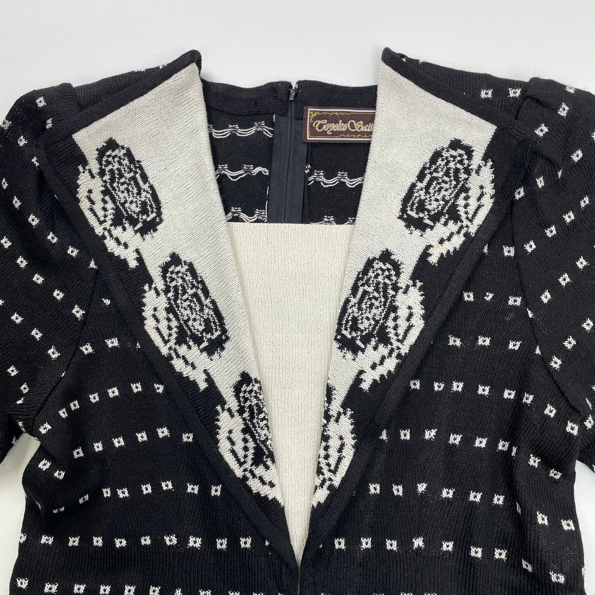 齋藤都世子 toyoko saito / ヴィンテージライク ジャガードニットワンピース 参考定価：100,000程度 SIZE:M-L程度