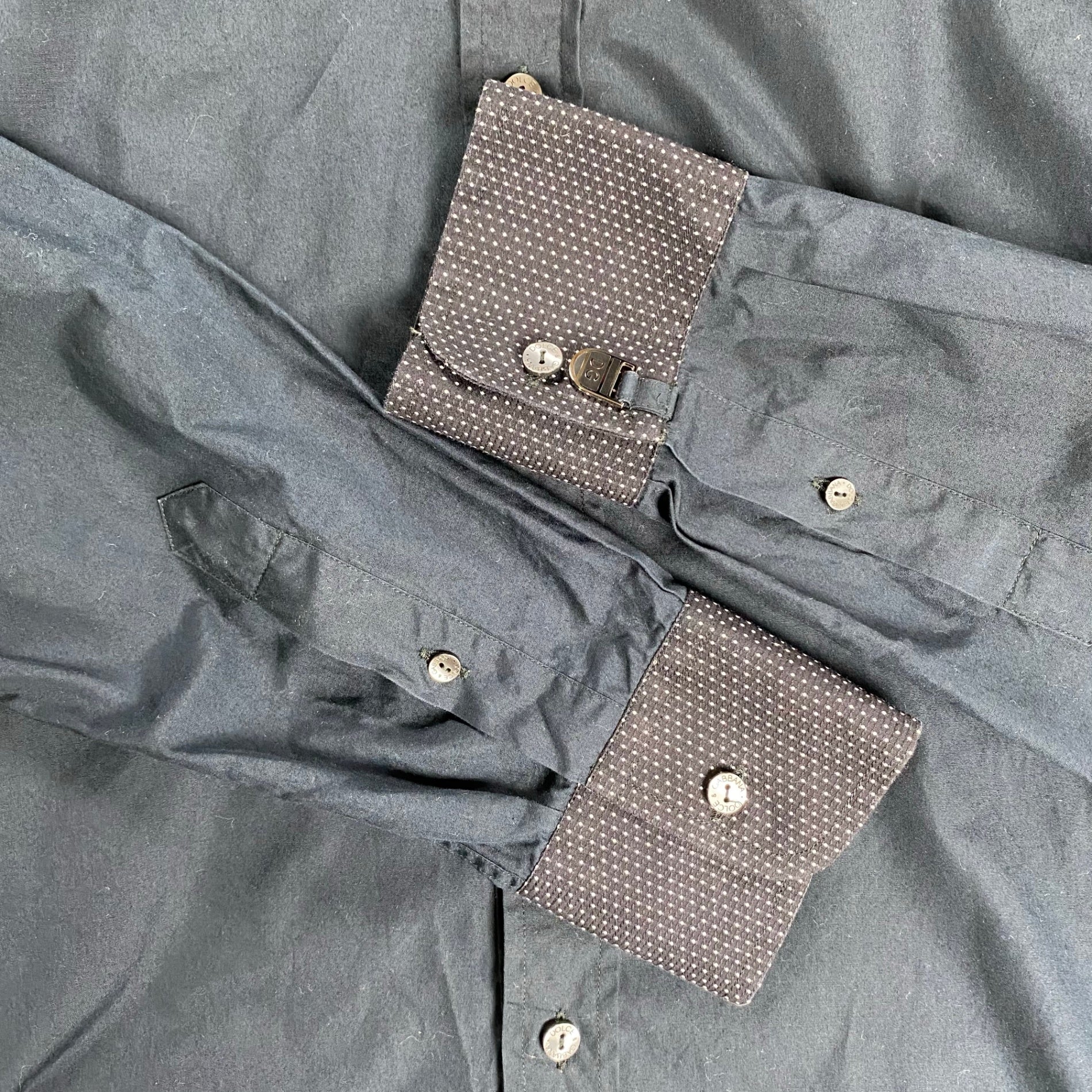 DOLCE＆GABBANA ドルチェ＆ガッバーナ / ブラックシャツ ドット柄 DGプレート MADE IN ITALY SIZE：38(M程度)