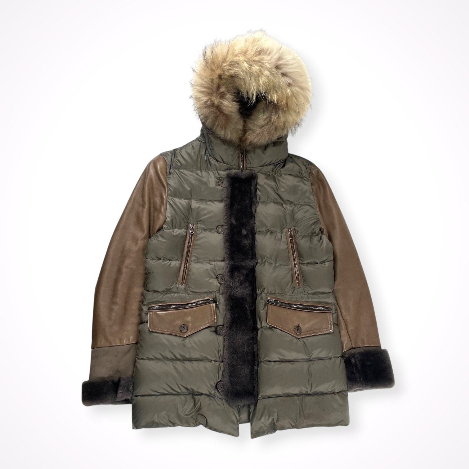 EMMETI / GREYN-3Bムートンダウン 参考定価：189,000+tax SIZE:46