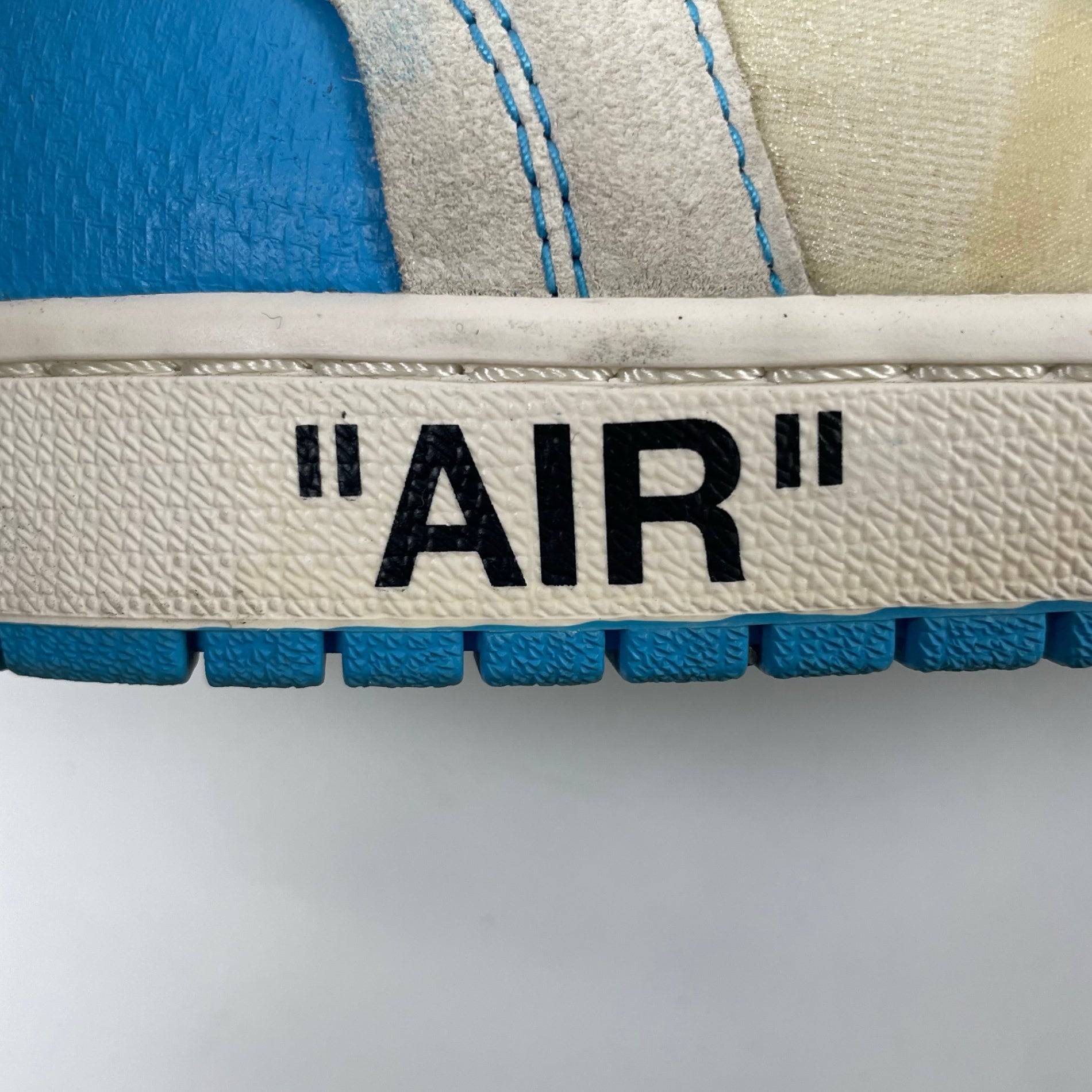 NIKE × OFF WHITE / Air Jordan 1 High UNC "White/Dark Powder Blue" 箱付 SIZE：28.5cm