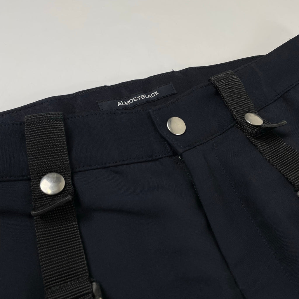 ALMOST BLACK / ボンテージパンツ 参考定価：50,000程度 SIZE：2