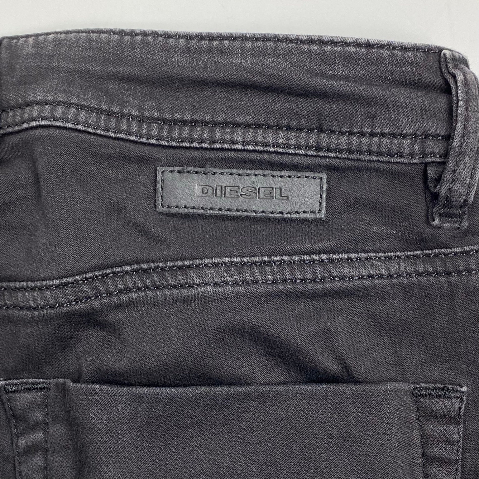 DIESEL ディーゼル / DEEPZIP-NE ジョグジーンズ ブラック 参考定価：45,000程度 SIZE:26