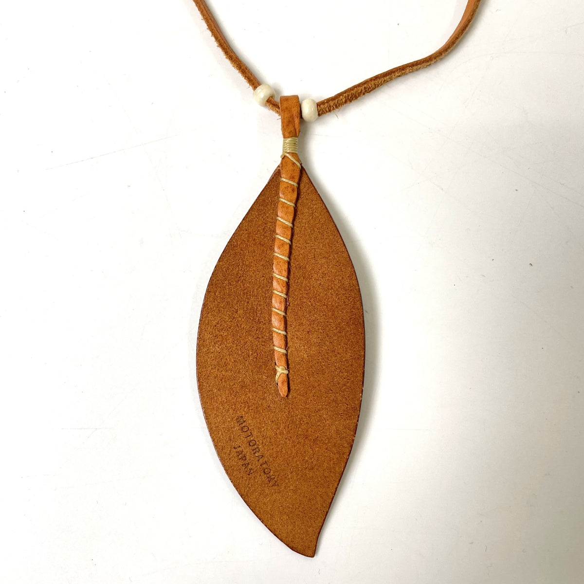 MOTORATORY × BEAMS PLUS / コラボ リーフレザーネックレス 参考定価：10,000+tax