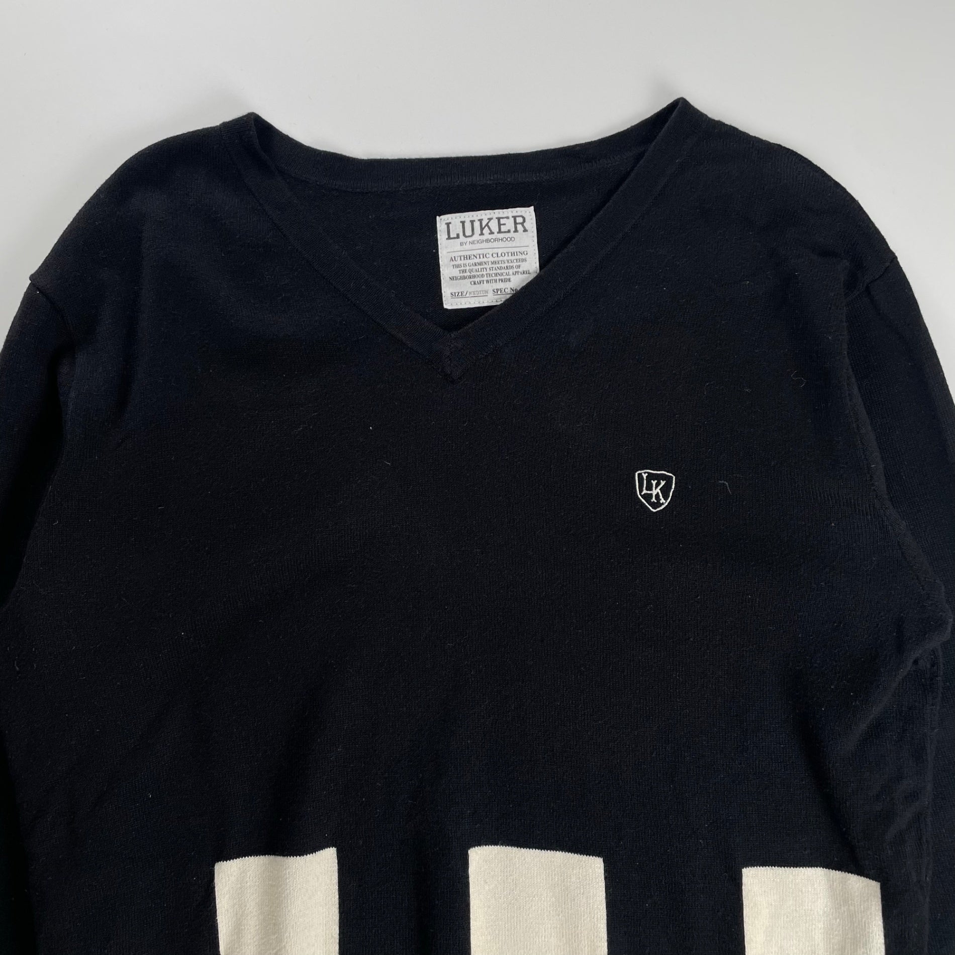 LUKER by NEIGHBORHOOD ルーカー バイ ネイバーフッド / Vネック チェッカーフラッグ柄ニット ブラック SIZE：M