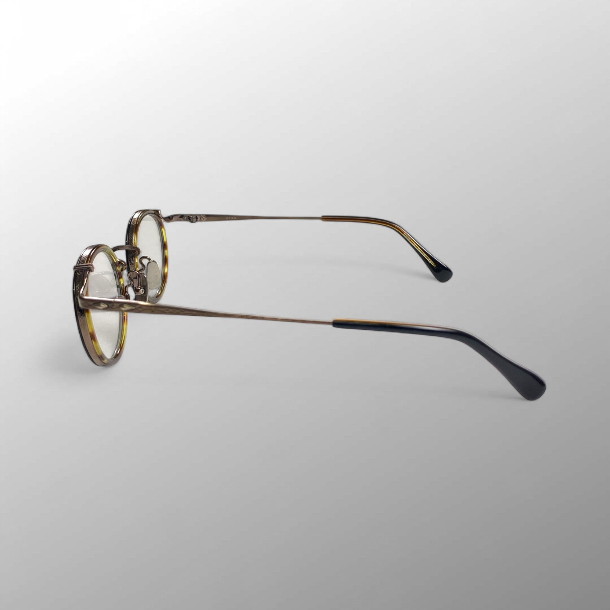 金子眼鏡 プレミアムライン / インナーリム ラウンド  度なしクリアレンズ 参考定価：78,000+tax