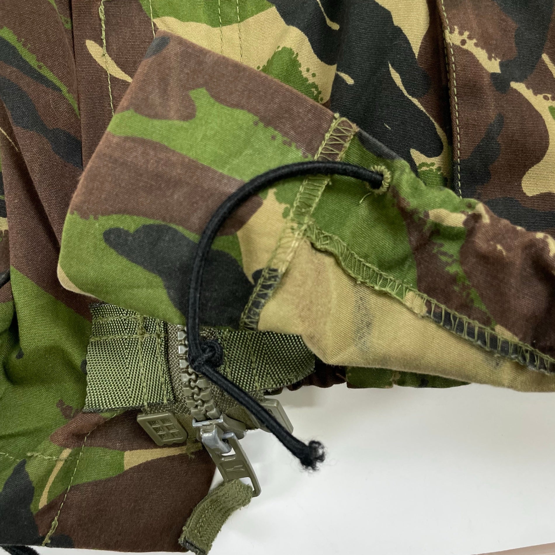 British Military / DPMカモフィールドJKT SIZE:160/104(L程度)