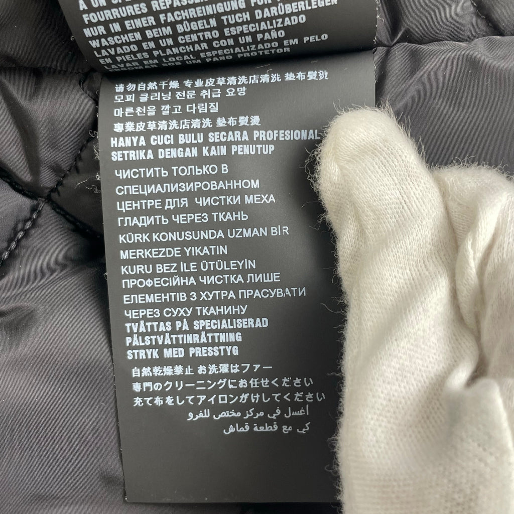 PRADA プラダ / RE- NYLON ダウンコート コヨーテファー ロップイヤー 参考定価：400,000程度 SIZE:M