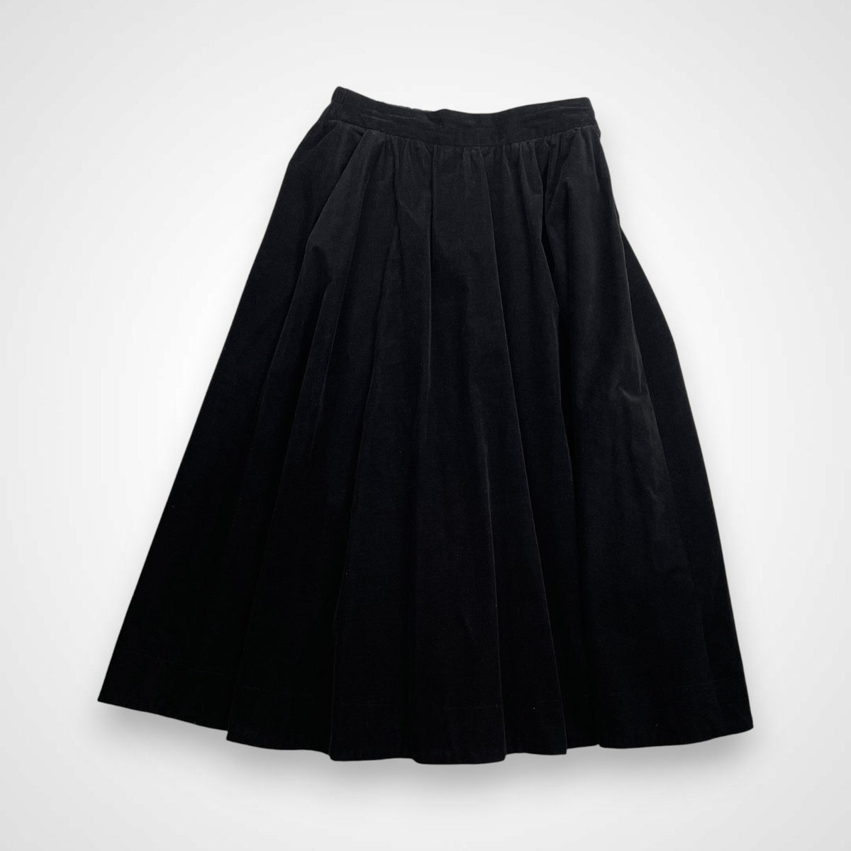 LE GLAZIK ル グラジック / 細畝コーデュロイスカート ブラック 参考定価：16,000+tax SIZE:36