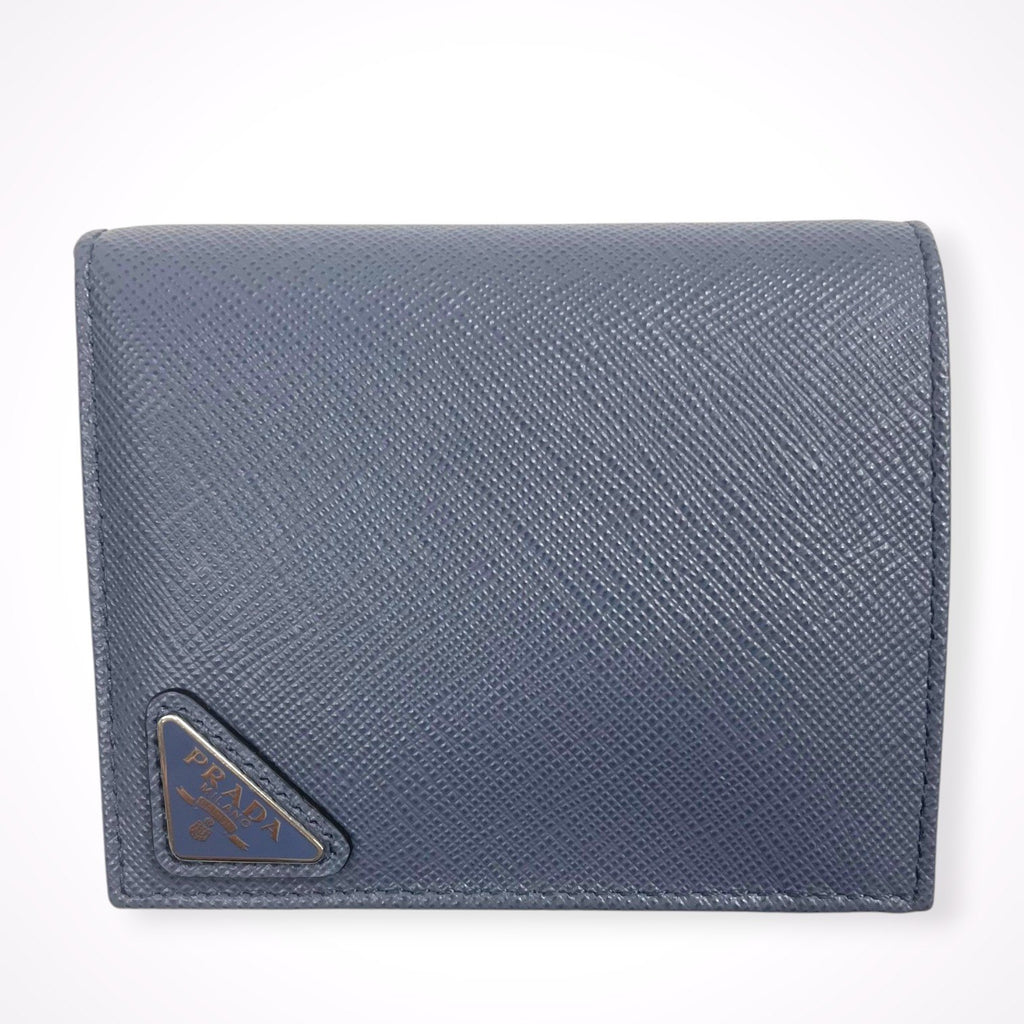 PRADA / 三角プレート 2つ折りサフィアーノウォレット 極美品 参考定価：90,000+tax