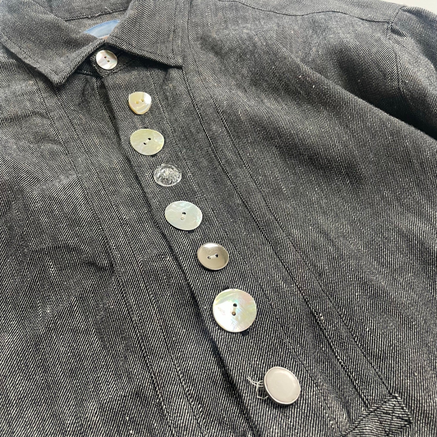 JOURNAL STANDARD × MIKA KASAI / PATCH BUTTON LINEN SH 25AW 参考定価：23,000+tax SIZE:FREE