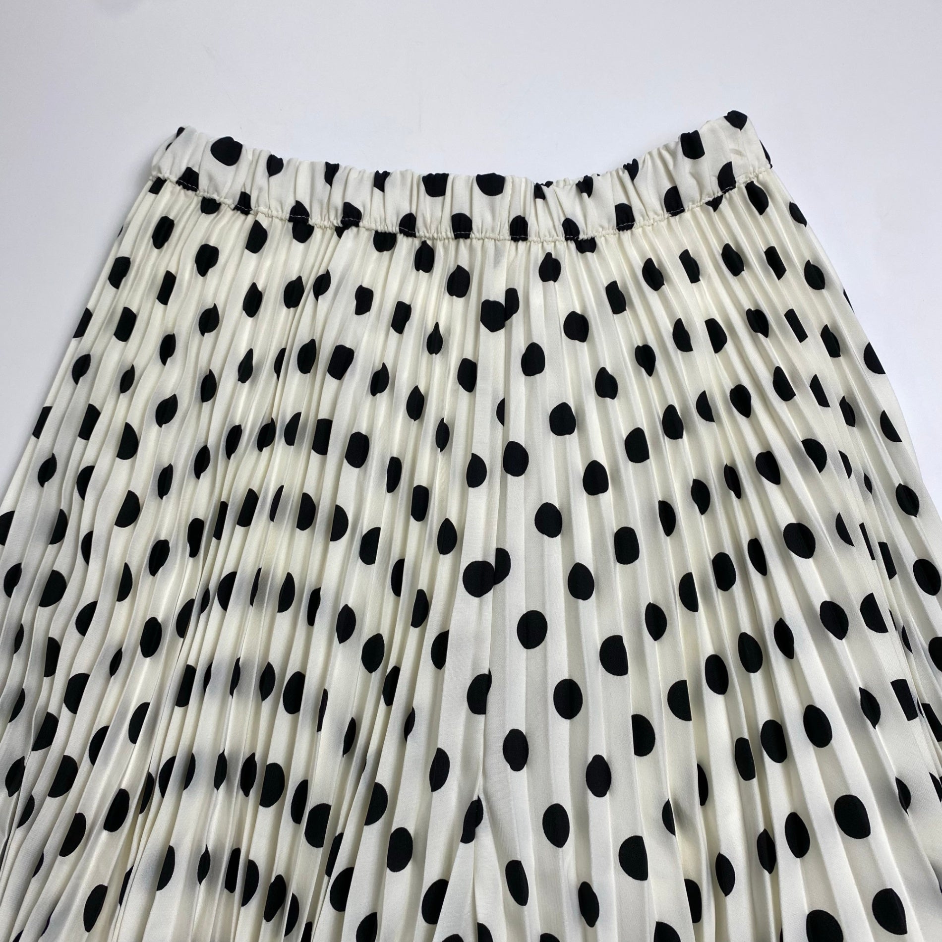 Priority プライオリティ / ドットプリーツガウチョ 30-P10170A 参考定価：12,800+tax SIZE：38(M程度)