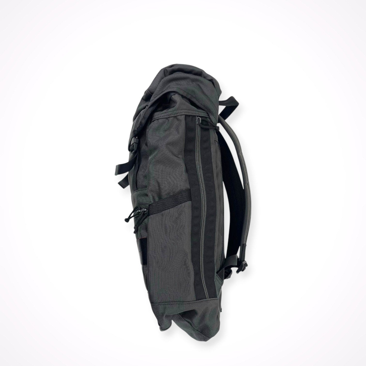 BRIEFING × TOMORROW LAND / 別注 FLAP PACK グレー×ブラック 参考定価：40,000程度