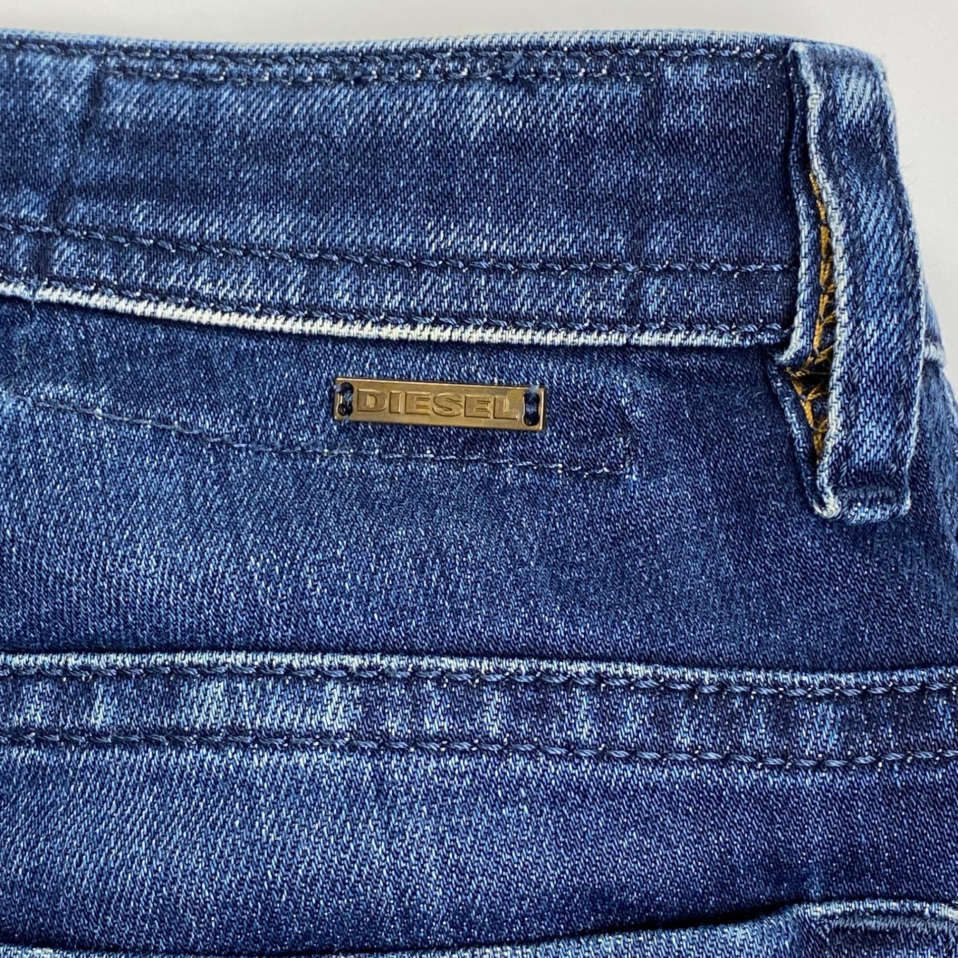 DIESEL ディーゼル / THOMMER リペア＆クラッチ スキニーデニムパンツ 084NF 参考定価：30,000程度 SIZE:W29