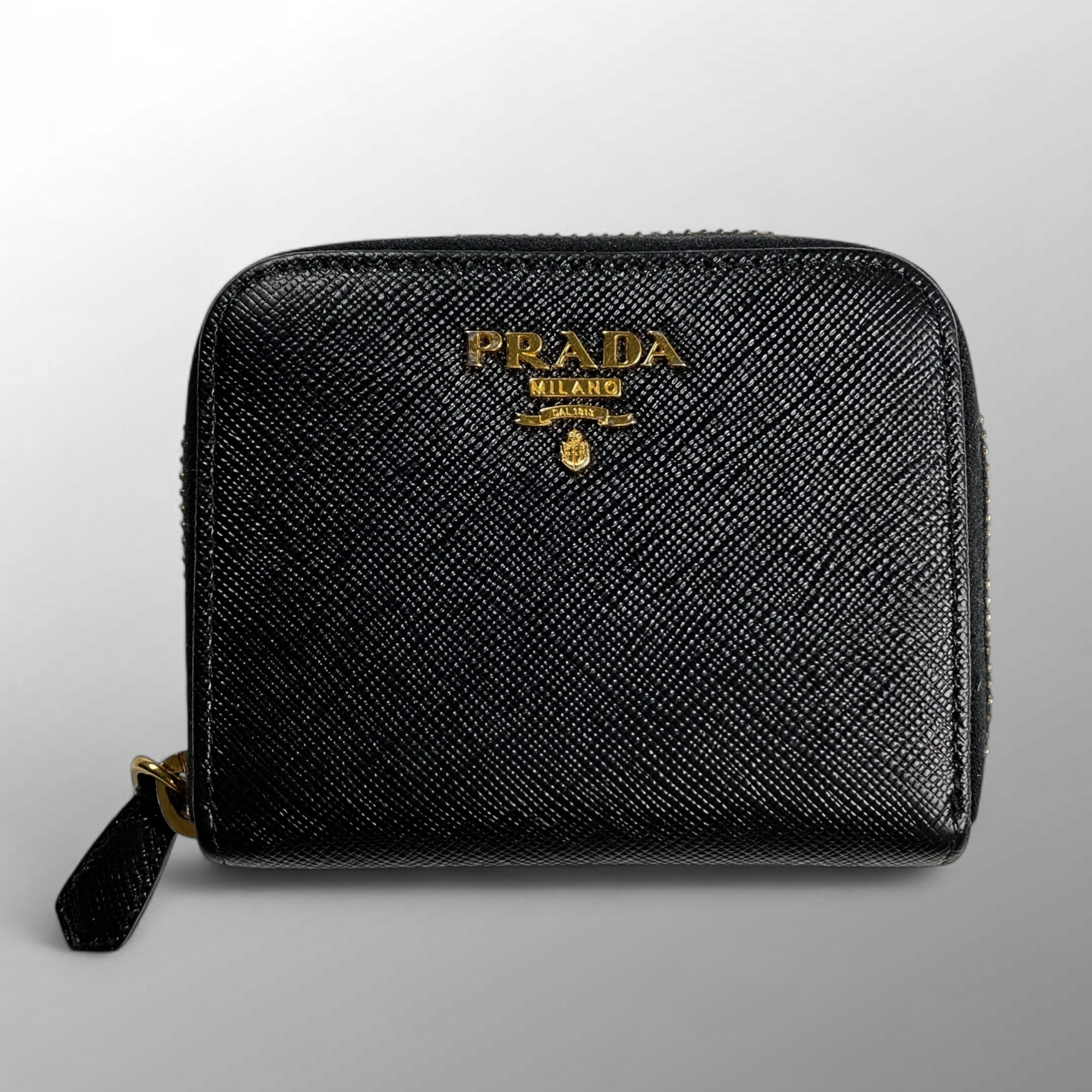プラダ サフィアーノ ラウンドファスナー ケース PRADA プラダ サフィアーノ ラウンドファスナーコンパクト