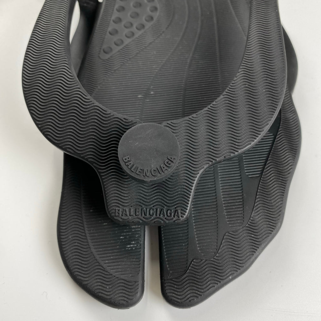 【カニエ ウエスト着用】 BALENCIAGA バレンシアガ / 足袋 ラバー サンダル ブラック 希少モデル  SIZE：27.5cm