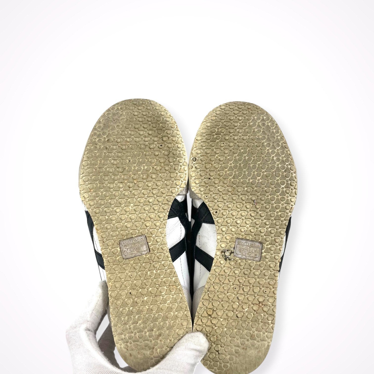 Onitsuka Tiger / SERRANOスニーカー 参考定価：16,000+tax SIZE:23.5cm