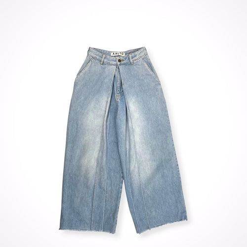 AALTO / タックワイドデニムパンツ 参考定価：55,000程度 SIZE:W68