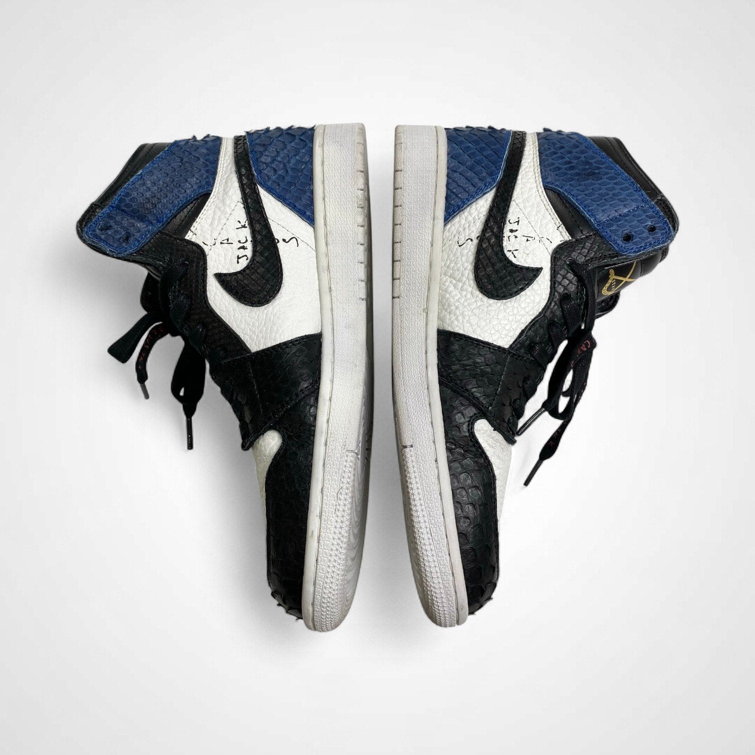 STAN GLS スタン ジーエルエス S.CURVE STUDIO / AJ1 TRAVIS パイソンカスタム 参考定価：300,000程度 SIZE：9(27cm程度)