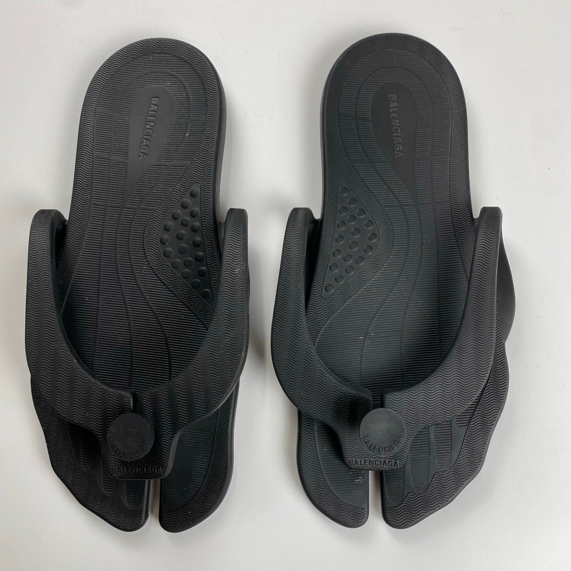 【カニエ ウエスト着用】 BALENCIAGA バレンシアガ / 足袋 ラバー サンダル ブラック 希少モデル  SIZE：27.5cm