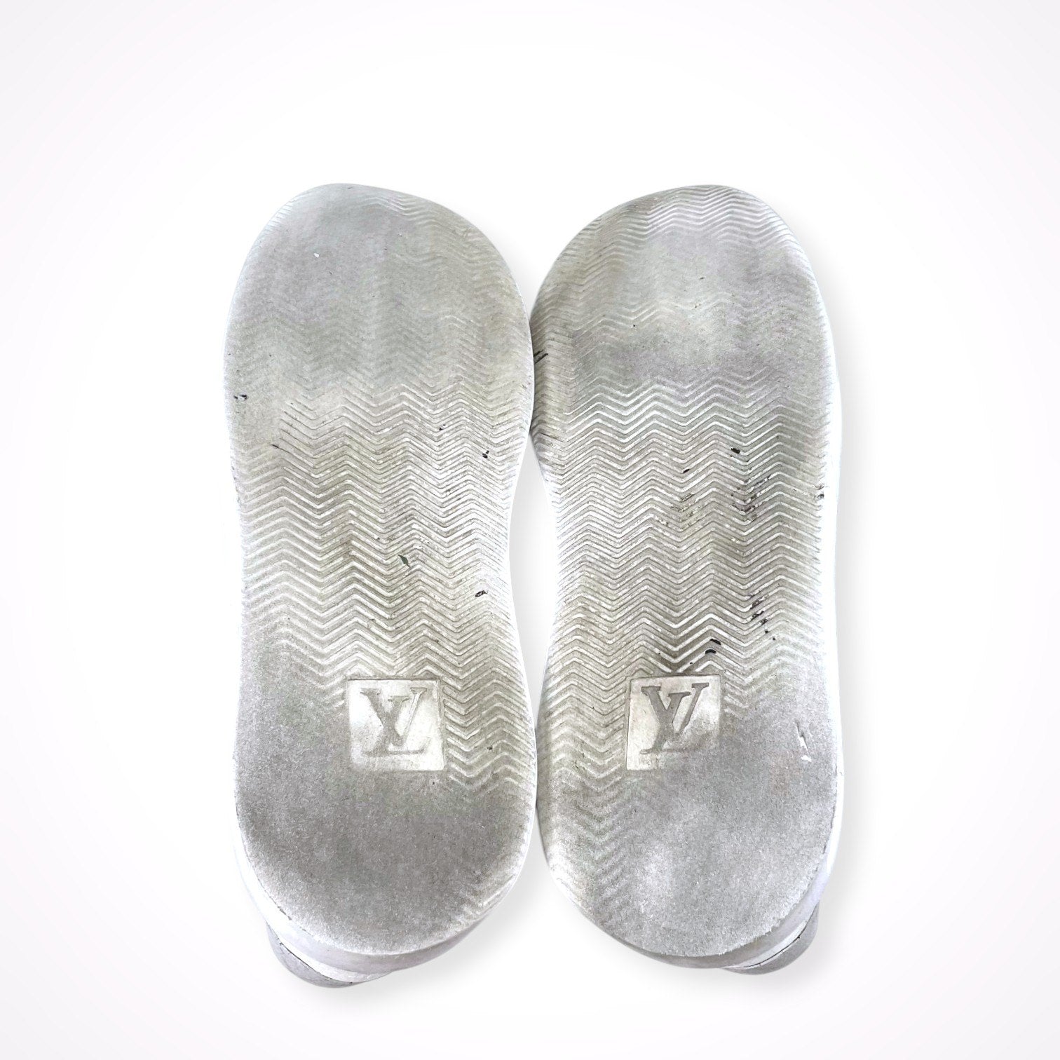 LOUIS VUITTON / ビバリーヒルズ ライン モノグラム レザー ローカットスニーカー 参考定価：160,000程度 SIZE：9 1/2