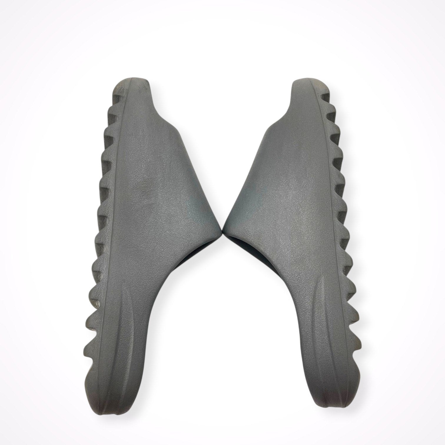 YEEZY × ADIDAS / Yeezy Slide グレーブラック SIZE：US8(26.5cm程度)