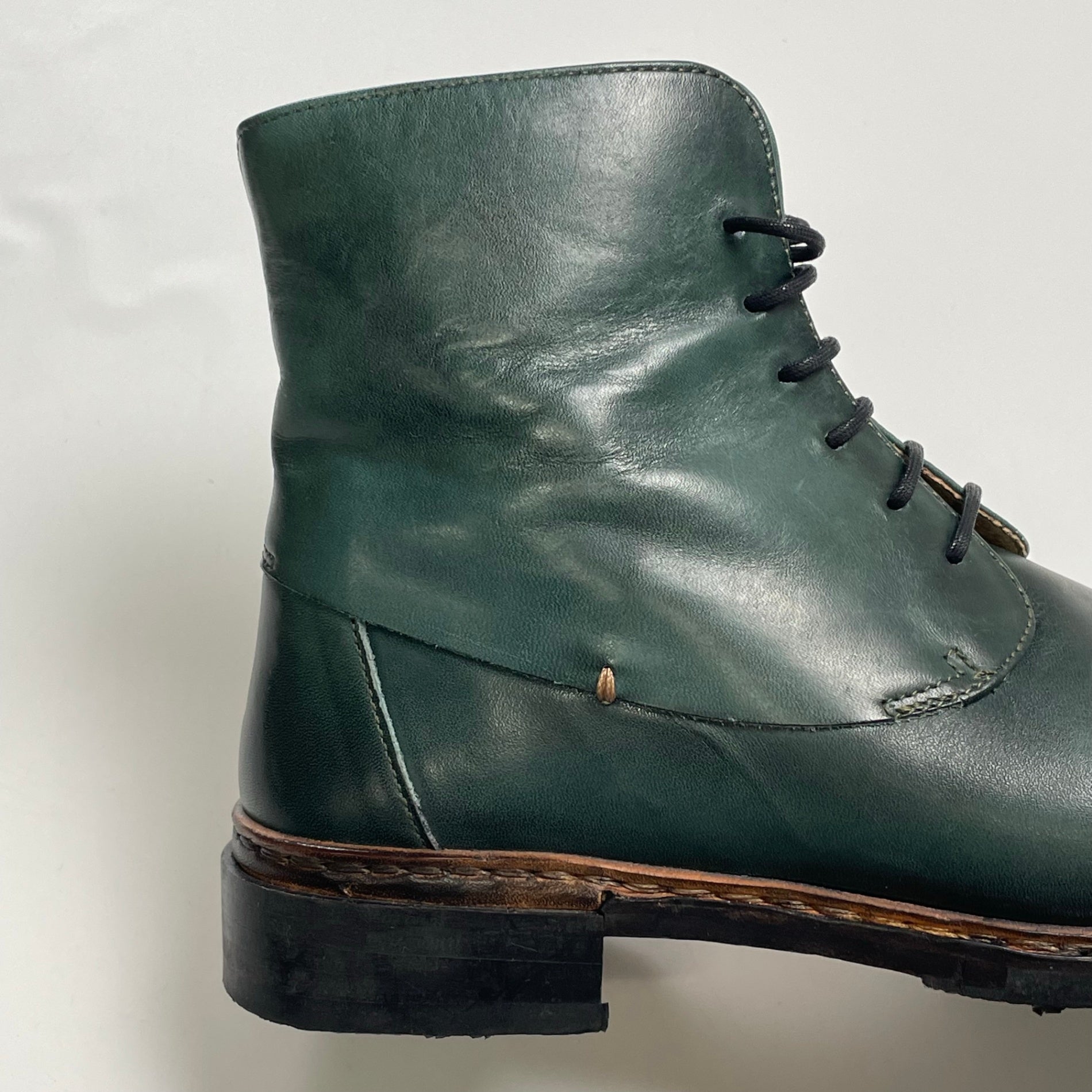 neosens ネオセンス / レザーショートブーツ グリーン 参考定価：30,000程度 SIZE：36