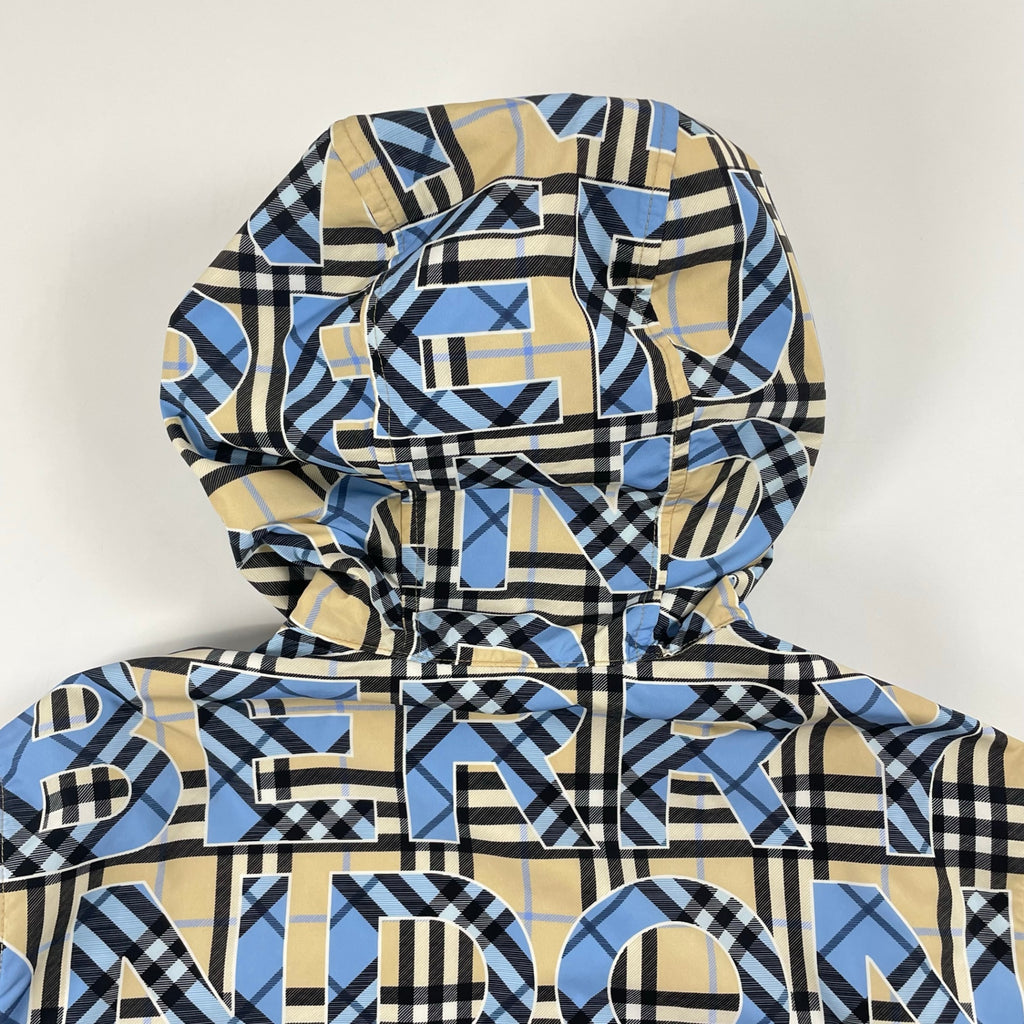 BURBERRY / ロゴ ナイロンジップアップパーカー 参考定価：170,000程度 SIZE:S