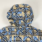 BURBERRY / ロゴ ナイロンジップアップパーカー 参考定価：170,000程度 SIZE:S