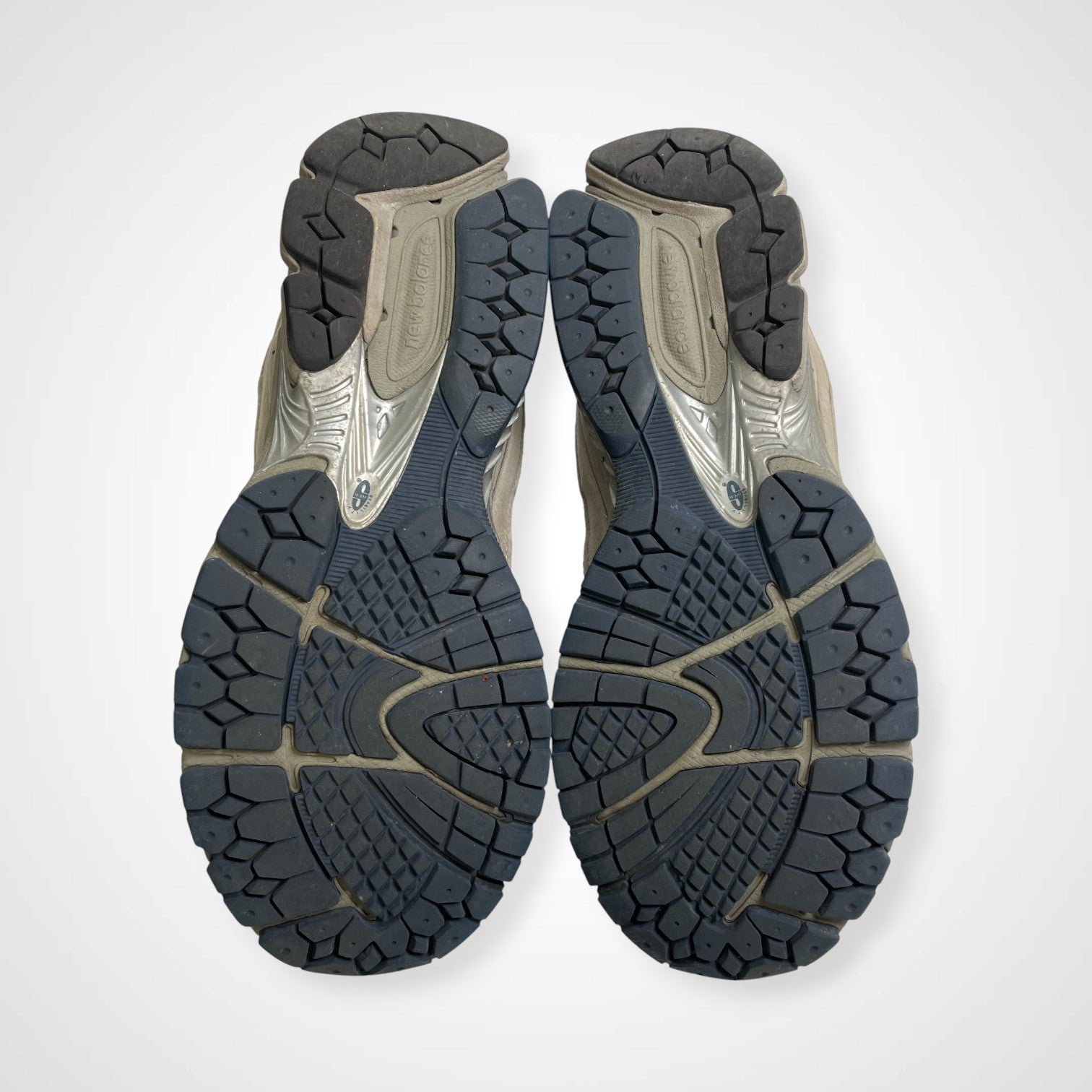 new balance ニューバランス / ML2002RA ローカットスニーカー 参考定価：18,000+tax SIZE:25.5cm