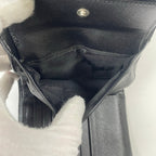 PRADA / 3つ折りナイロンウォレット 三角プレート 参考定価：70,000程度