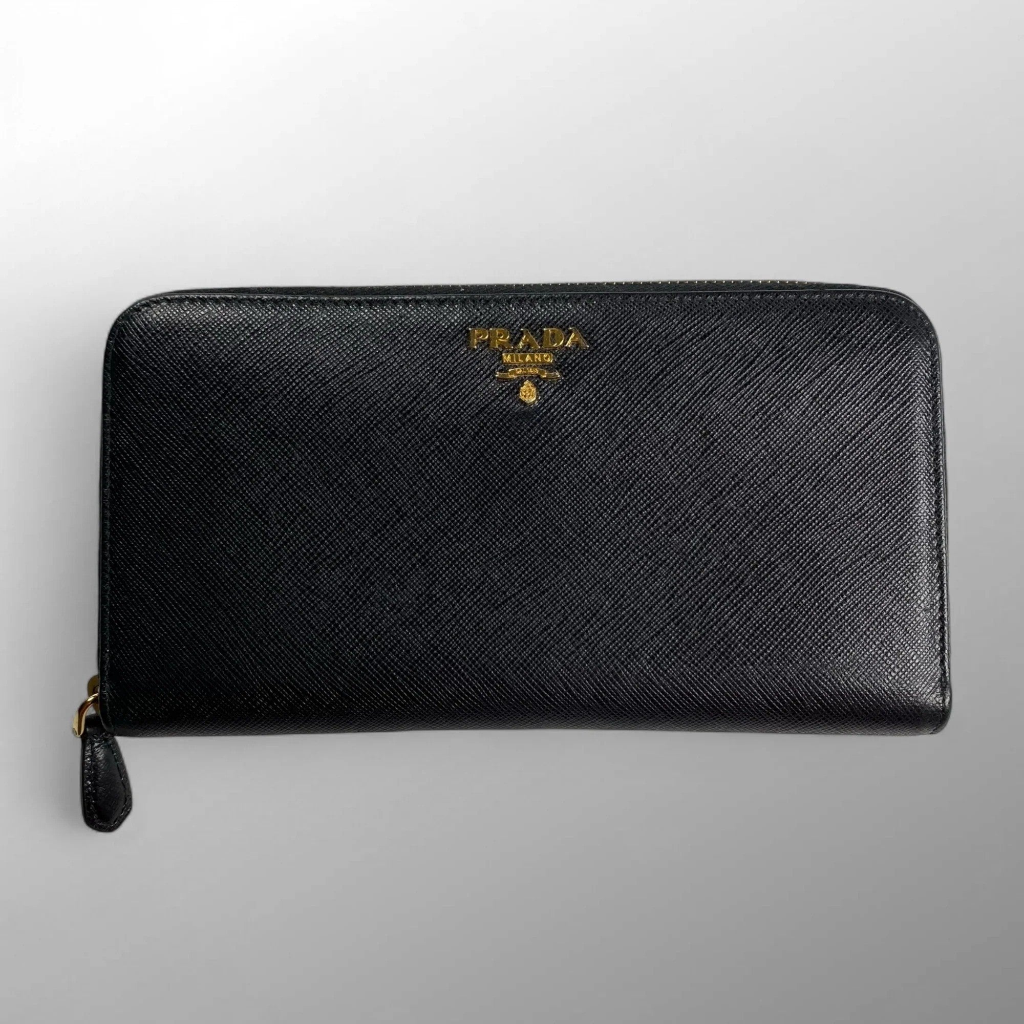PRADA プラダ / サフィアーノ ラウンドファスナー 長財布 1ML506 ブラック