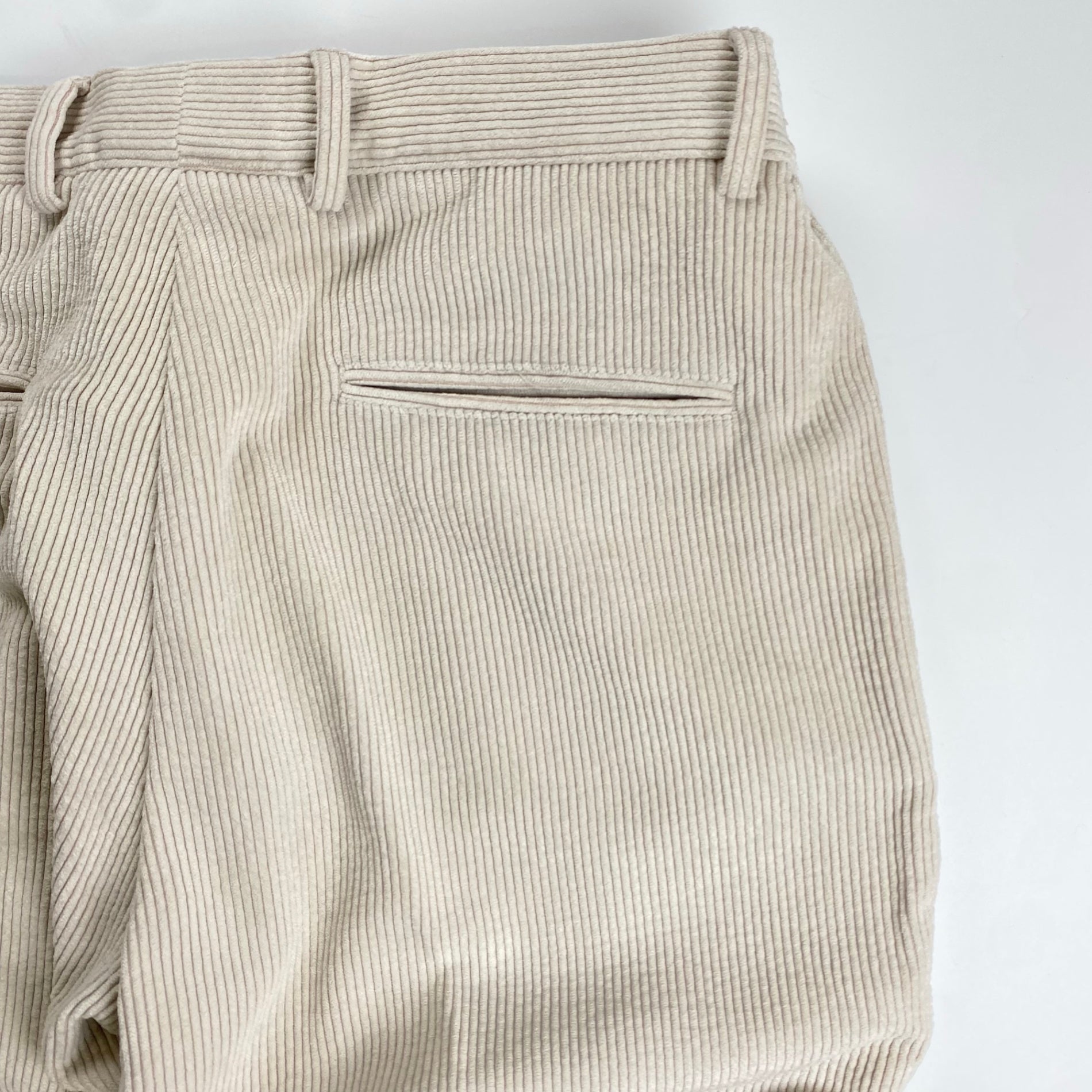 giabsarchivio ジャブスアルキヴィオ / MASACCIO コーデュロイスラックス 参考定価：35,000程度 SIZE：48