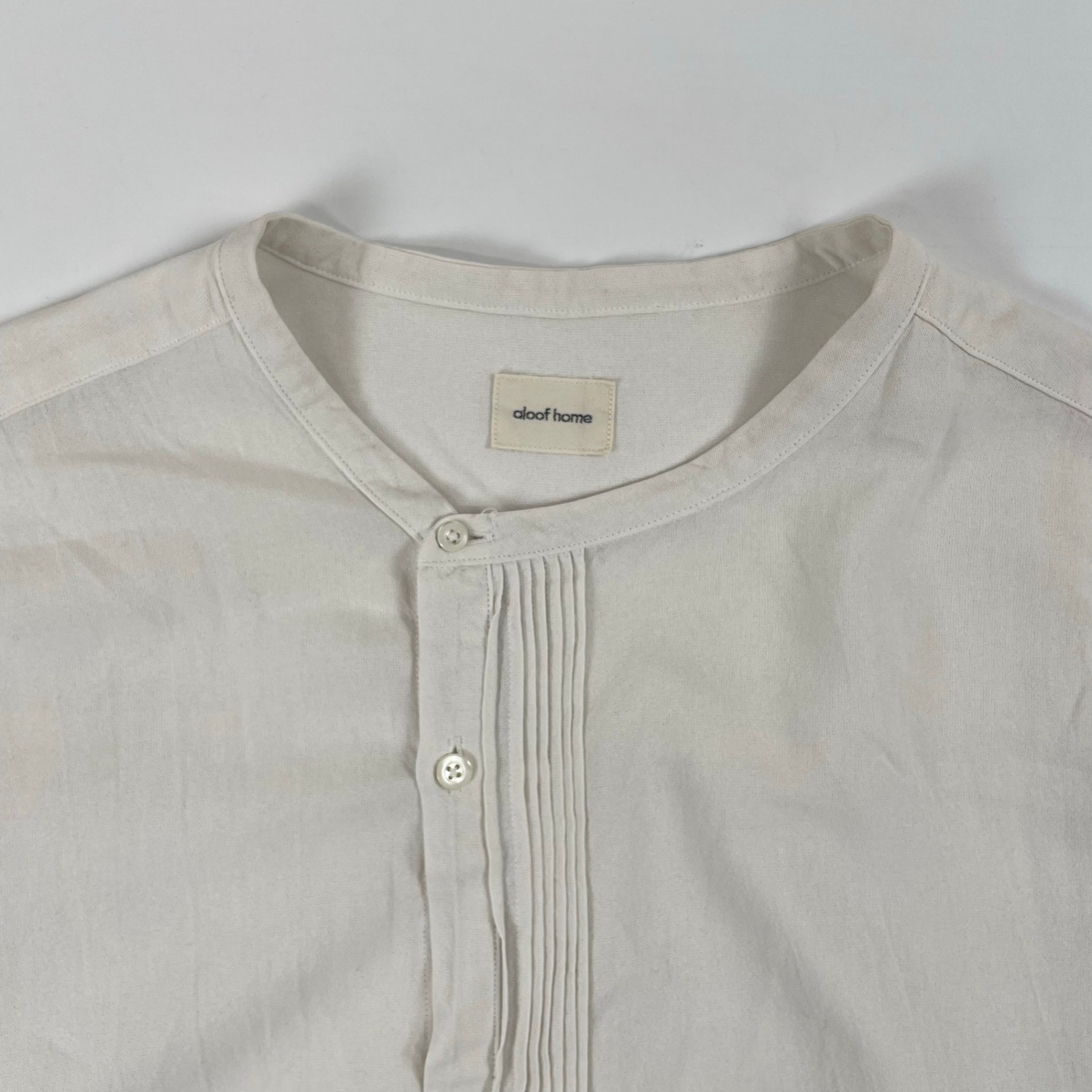 aloof home / 和紙モスリンサイドスリット入りスタンドカラーシャツ 参考定価：28,500- SIZE:FREE