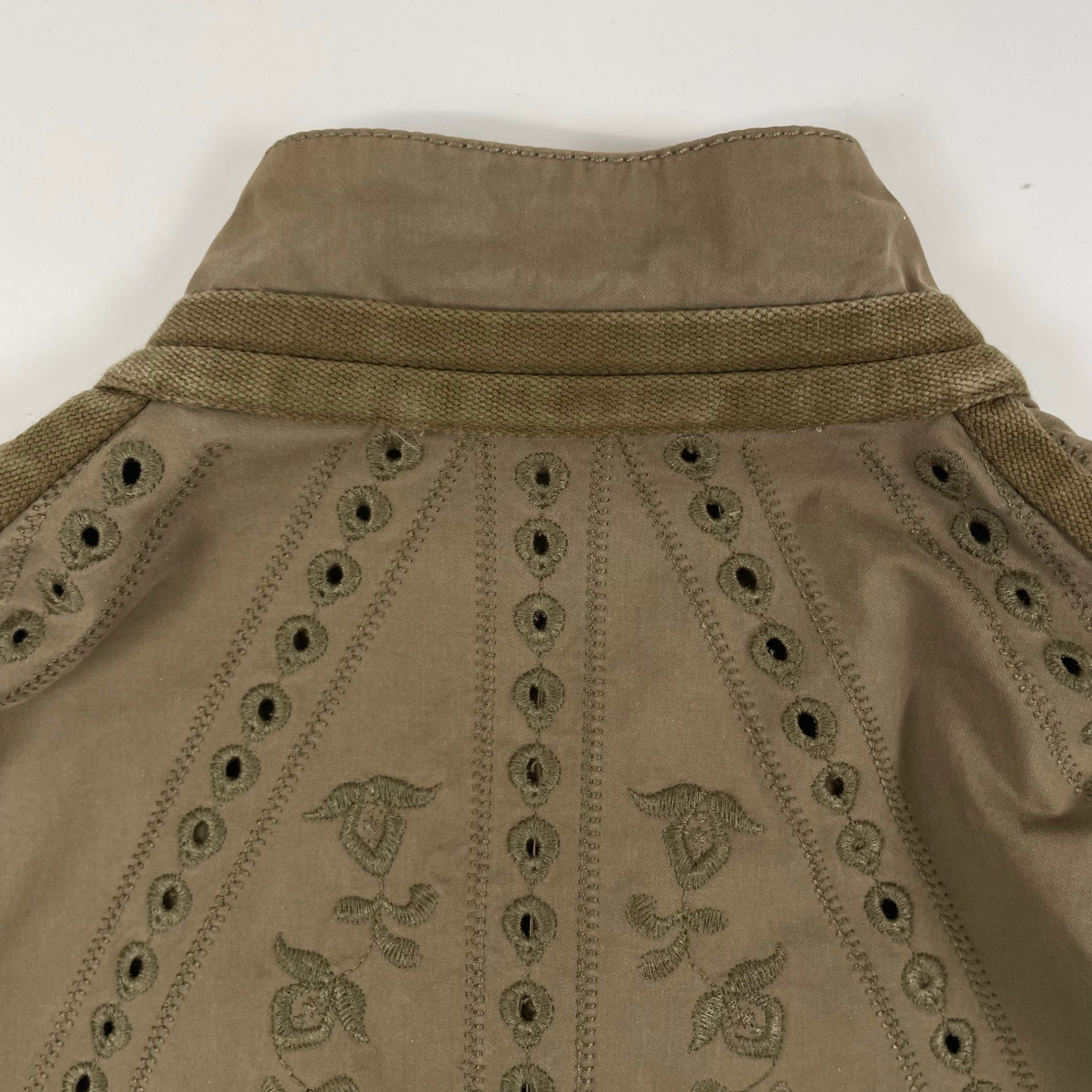 ERMANNO SCERVINO / カットワーク刺繍ジャケット 参考定価：250,000程度 SIZE:L程度