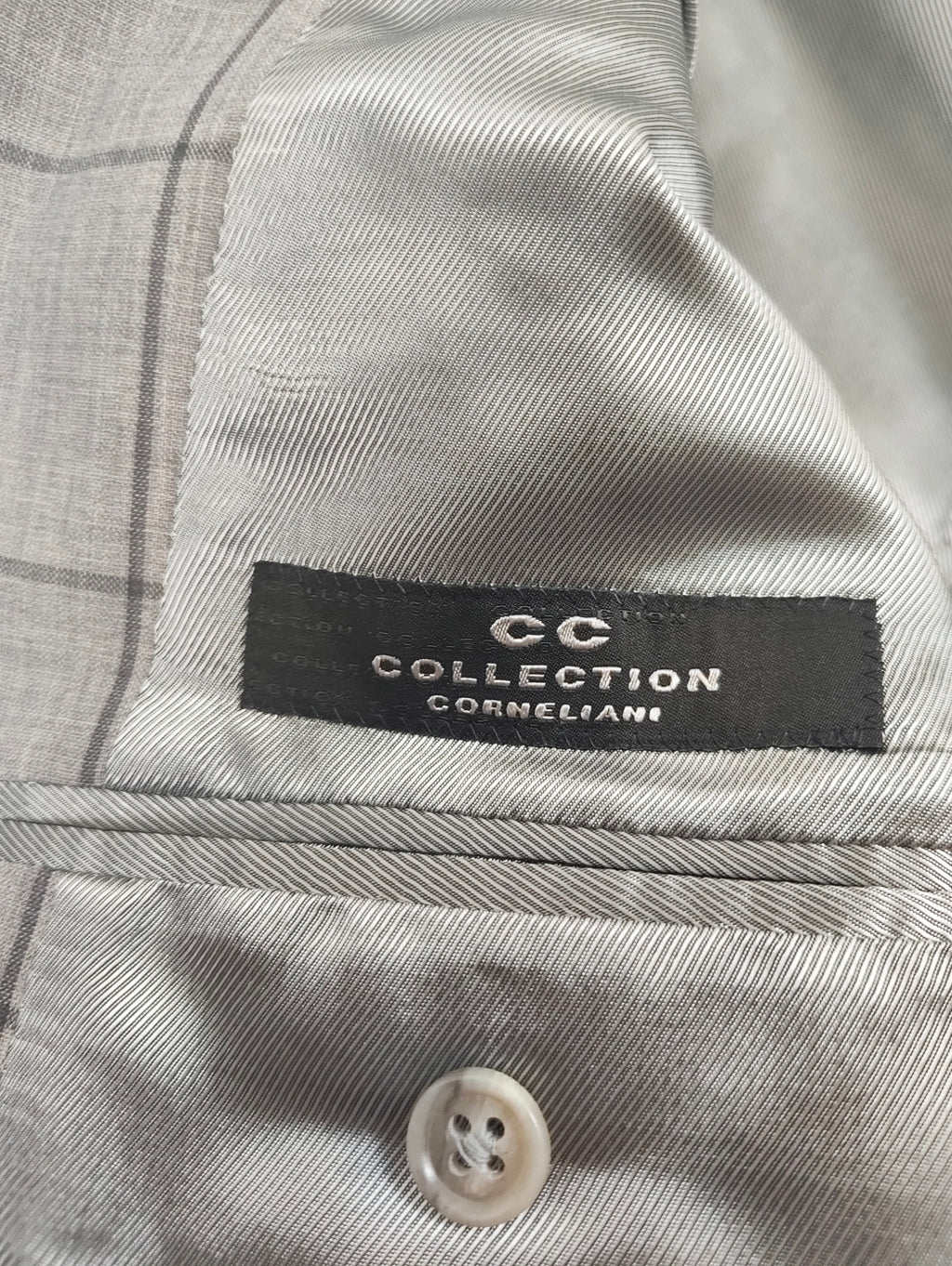 CC COLLECTION CORNELIANI / バージンウール チェック柄スーツ 参考定価：160,000程度 SIZE:46